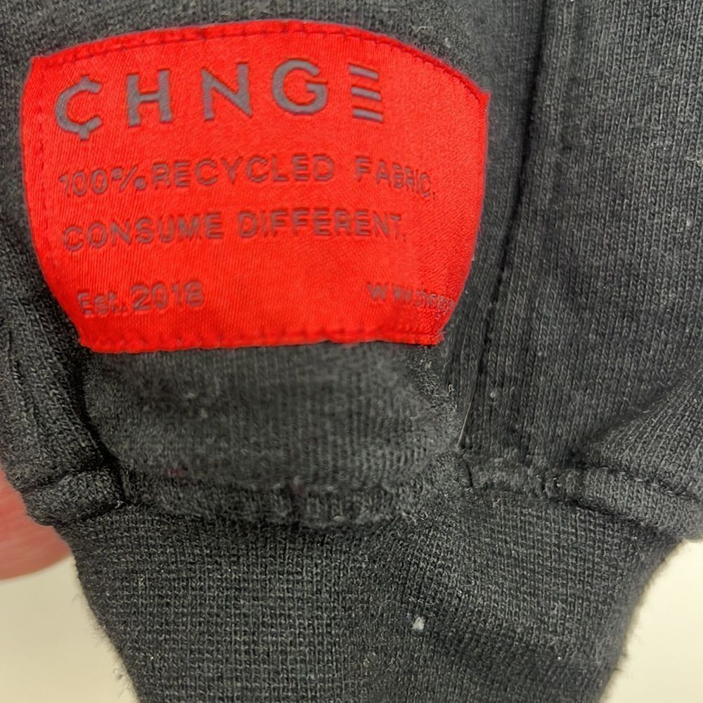 CHNGE Black Earth Day graphic Sweatshirt size M EUC - Picture 6 of 11